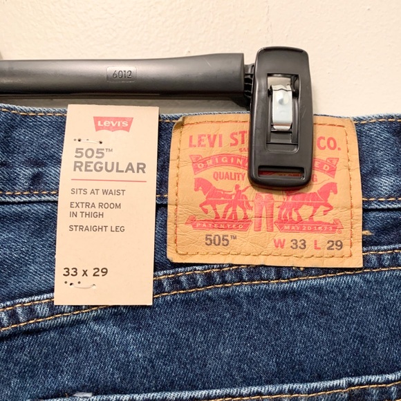 NWT Men’s Levi 505 Regular Straight Leg Jeans - Picture 6 of 7